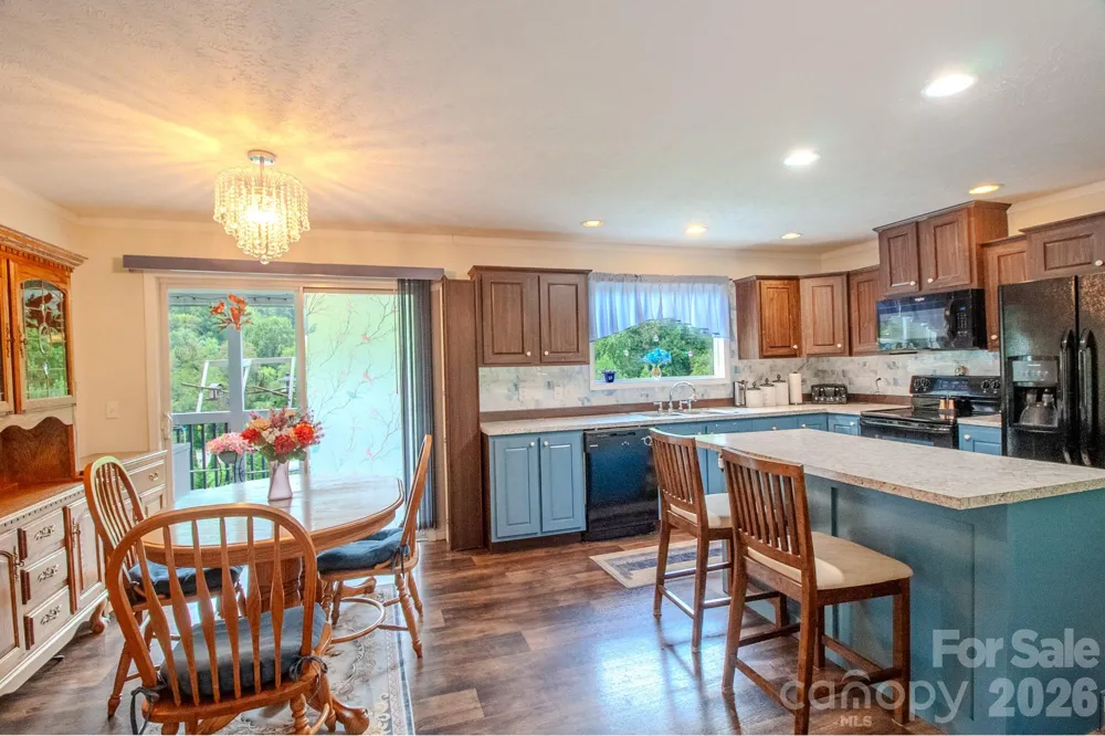76 Patriot Drive Waynesville, NC 28786