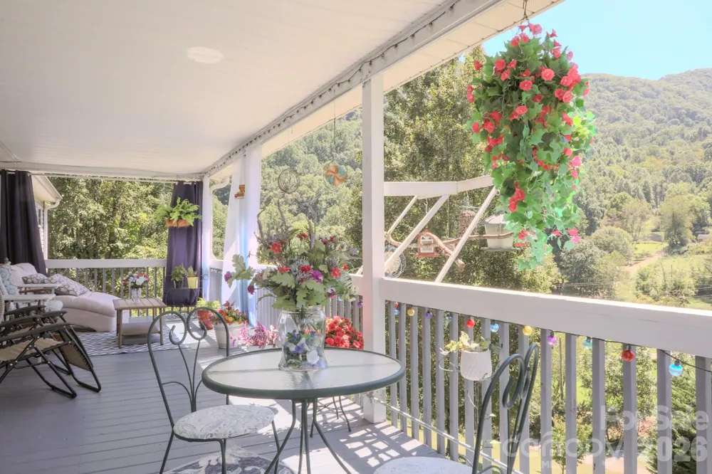 76 Patriot Drive Waynesville, NC 28786