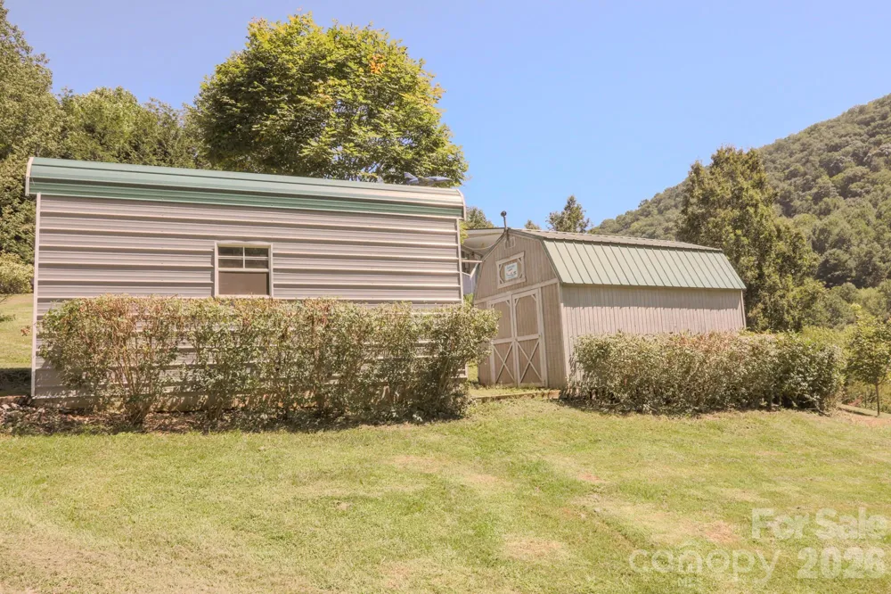76 Patriot Drive Waynesville, NC 28786