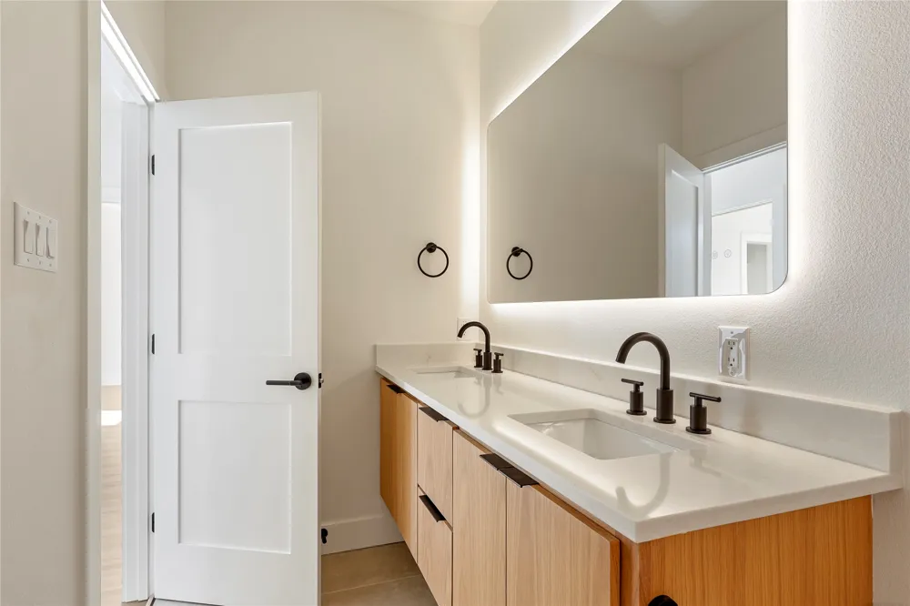 326 Avenue F Dallas, TX 75203