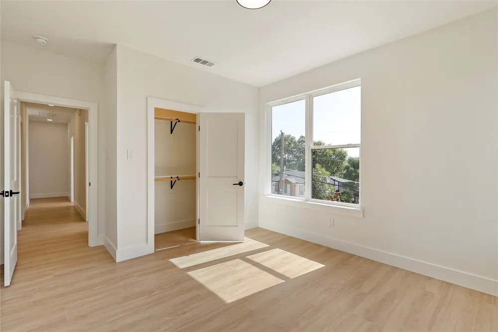 326 Avenue F Dallas, TX 75203