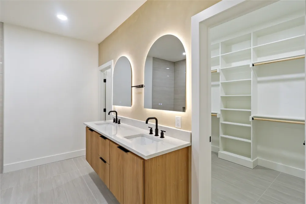 326 Avenue F Dallas, TX 75203