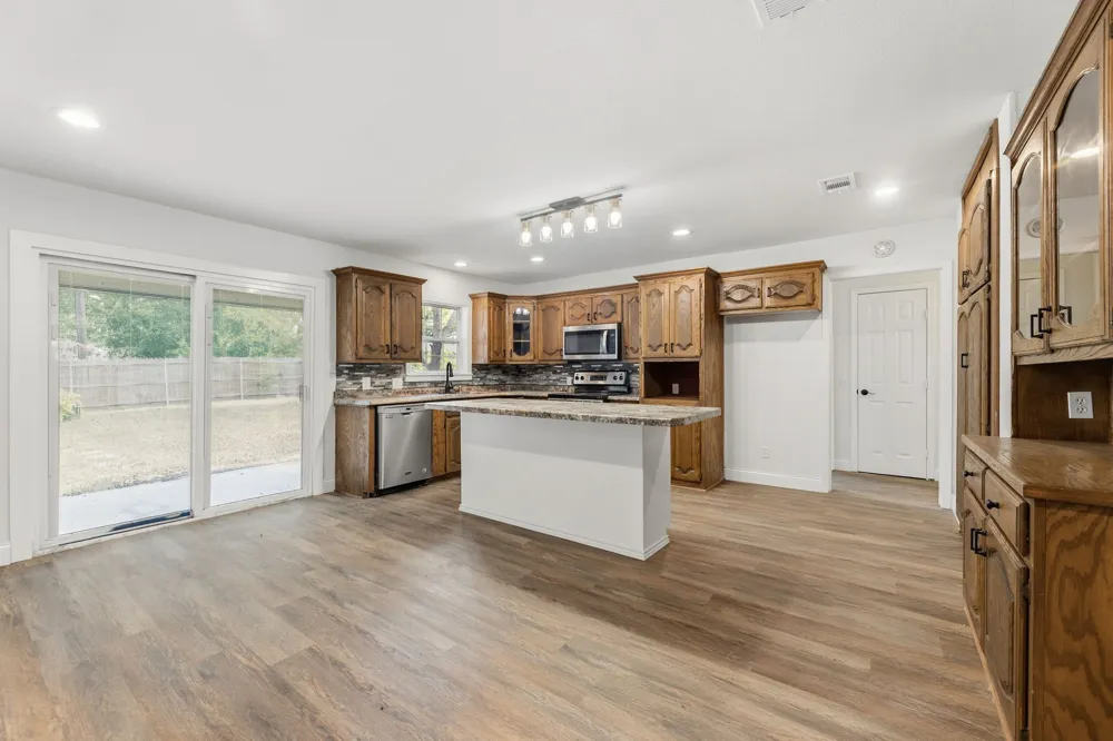 204 3rd Street Celeste, TX 75423
