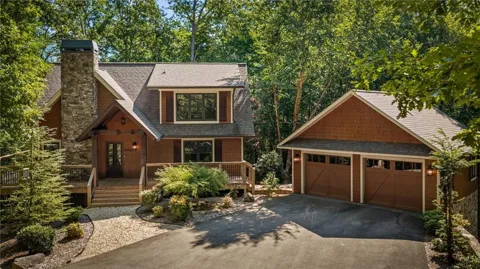 2634 Mountain Tops Road