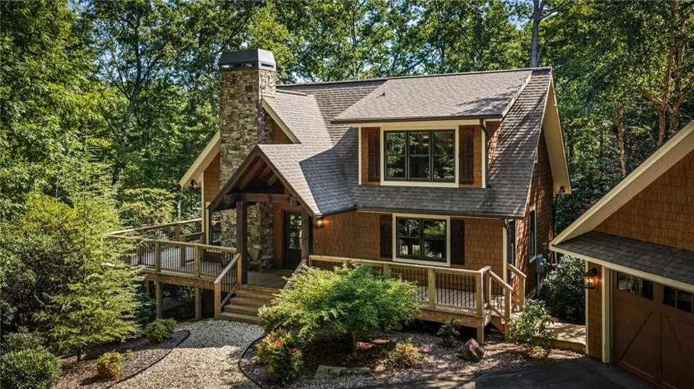 2634 Mountain Tops Road Blue Ridge, GA 30513