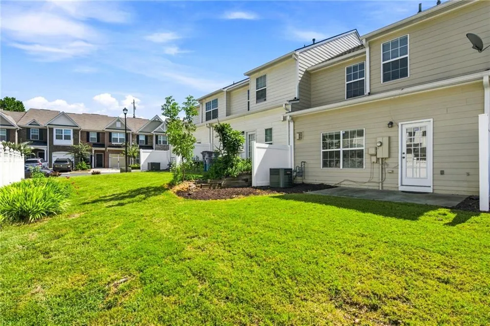 9820 Alger Trace Johns Creek, GA 30022