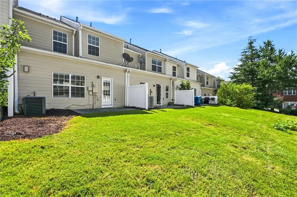 9820 Alger Trace Johns Creek, GA 30022