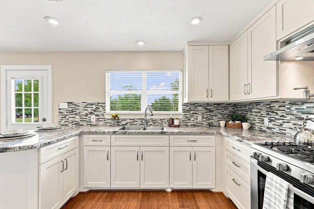 2300 Mary Lane Dickinson, TX 77539