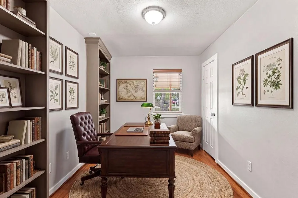 2300 Mary Lane Dickinson, TX 77539