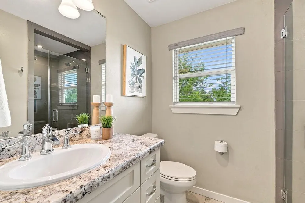 2300 Mary Lane Dickinson, TX 77539