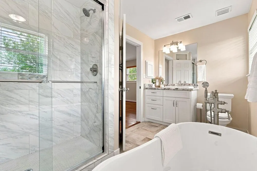 2300 Mary Lane Dickinson, TX 77539