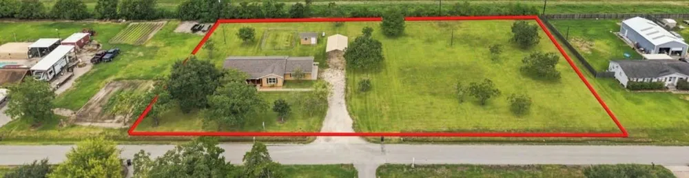2300 Mary Lane Dickinson, TX 77539