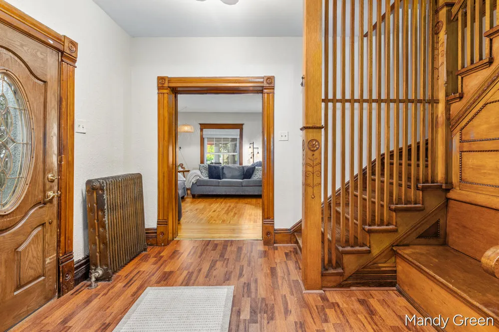 118 S 2nd Street Carson City, MI 48811