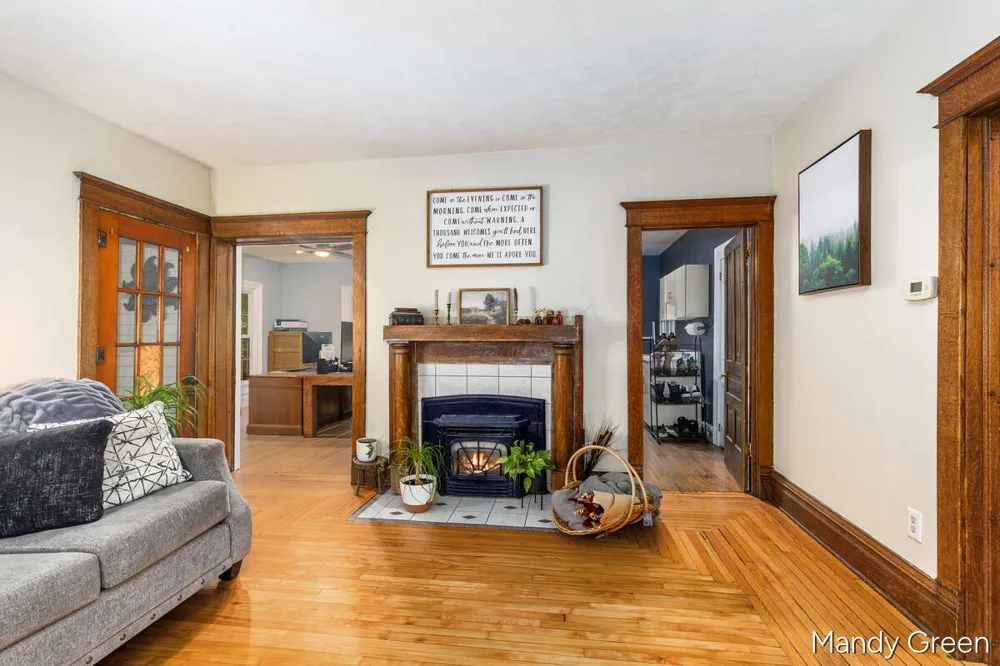118 S 2nd Street Carson City, MI 48811