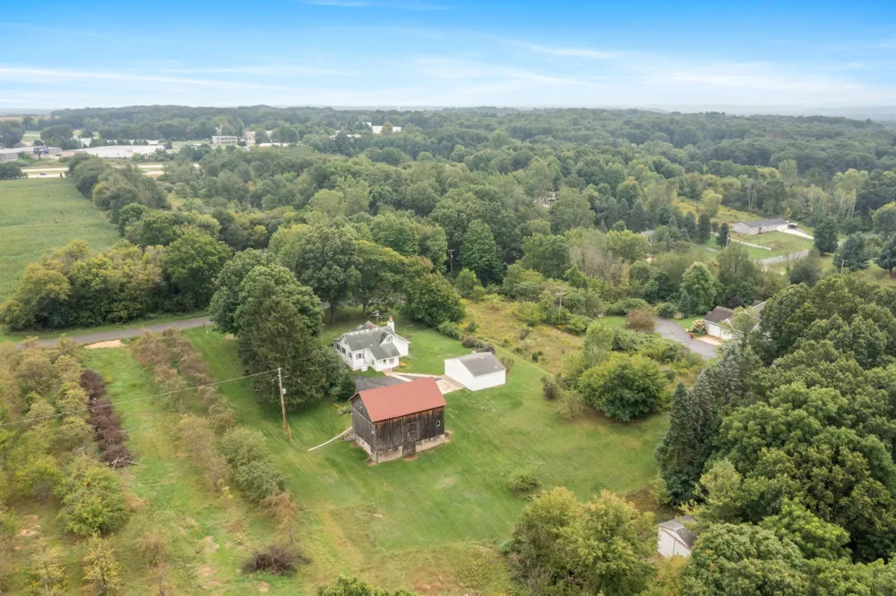8183 Herrington Avenue NE Belmont, MI 49306