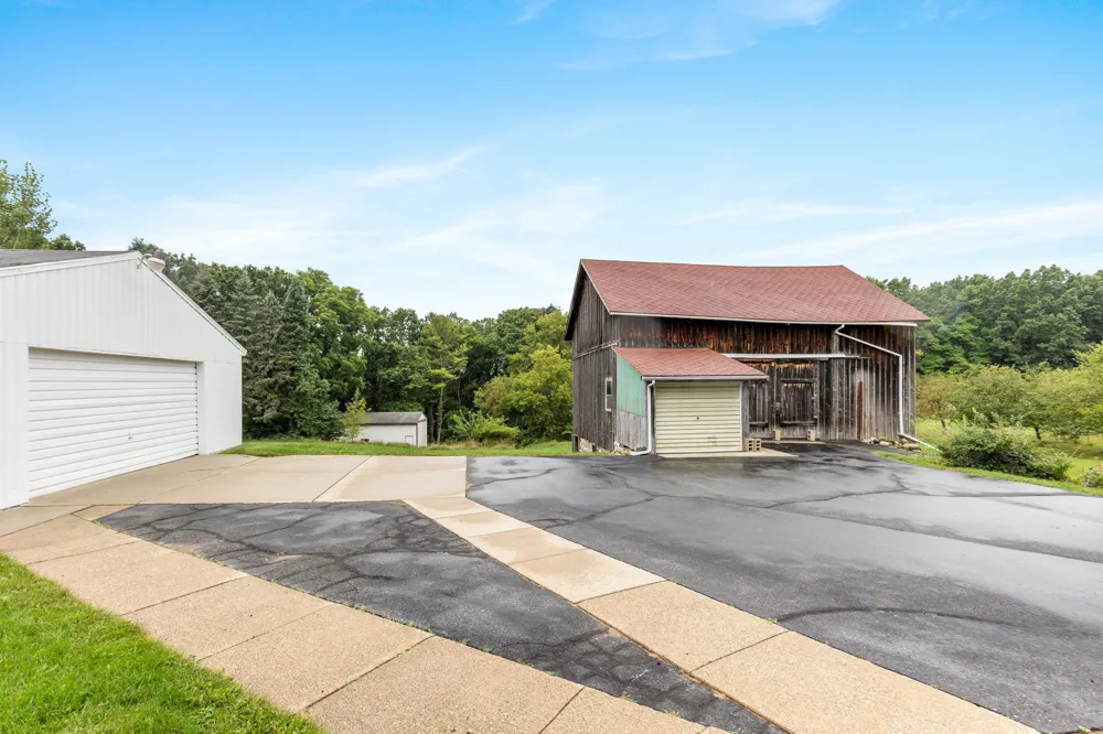 8183 Herrington Avenue NE Belmont, MI 49306