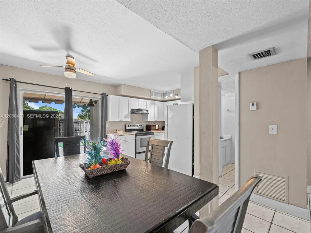 3609 Townhouse Ct #3609 West Palm Beach, FL 33407