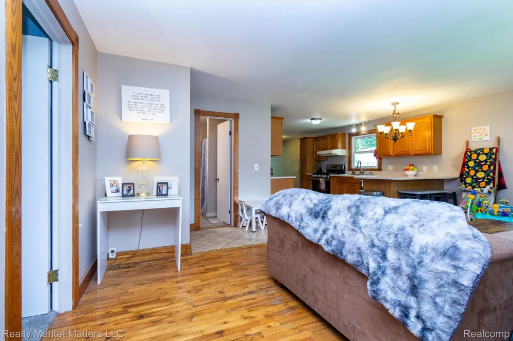6881 James Street Brown City City, MI 48416