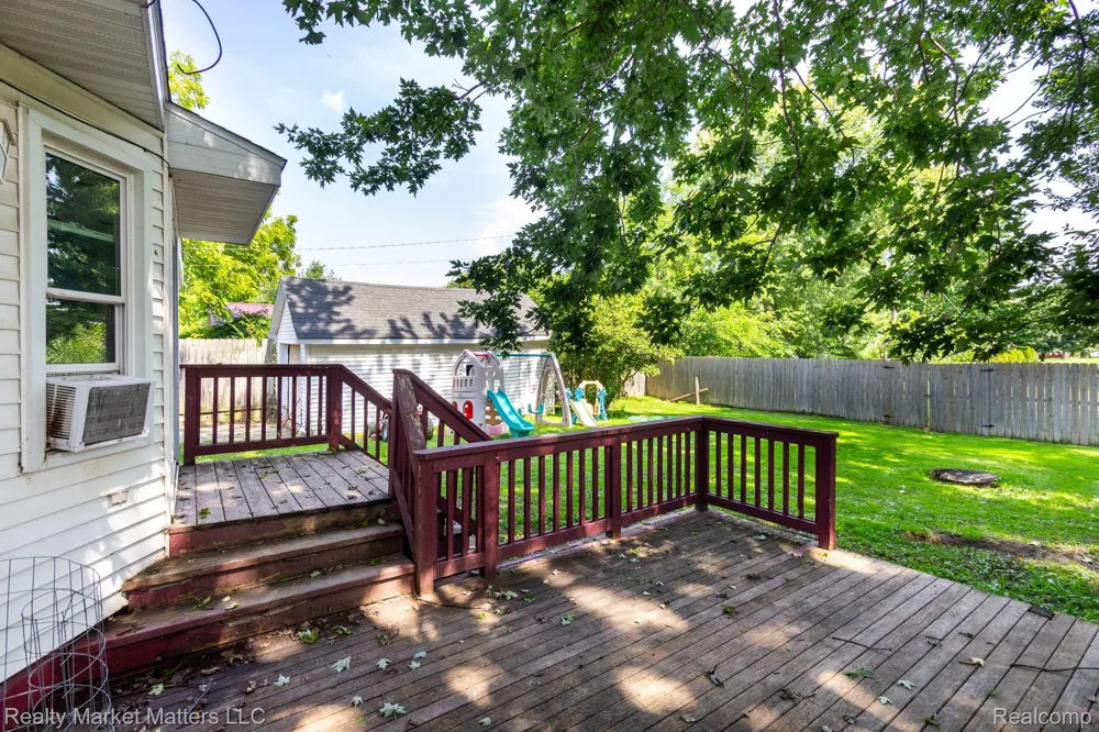 6881 James Street Brown City City, MI 48416