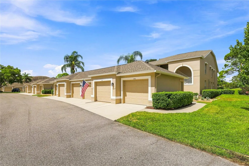 9570 HIGH GATE DRIVE #1715 Sarasota, FL 34238