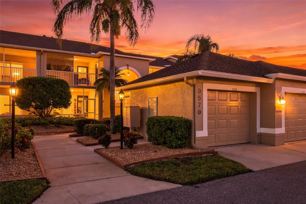 9570 HIGH GATE DRIVE #1715 Sarasota, FL 34238