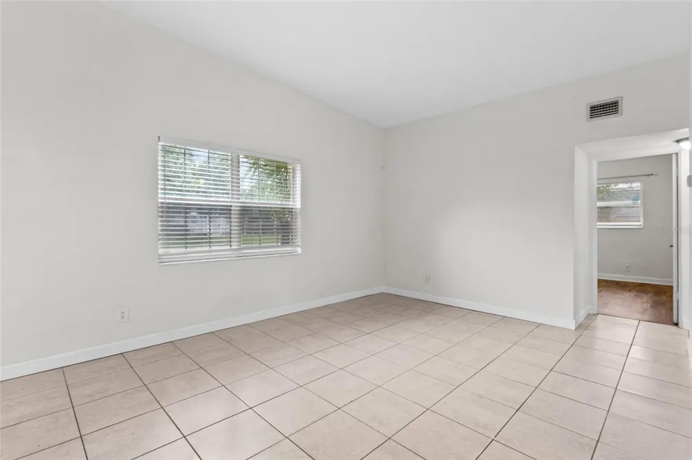 6711 DARTMOUTH AVENUE St Petersburg, FL 33710