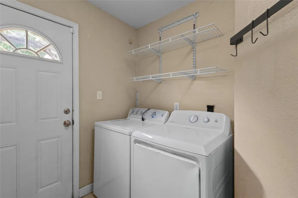 6711 DARTMOUTH AVENUE St Petersburg, FL 33710