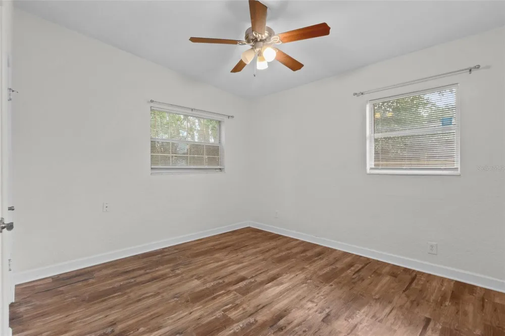6711 DARTMOUTH AVENUE St Petersburg, FL 33710