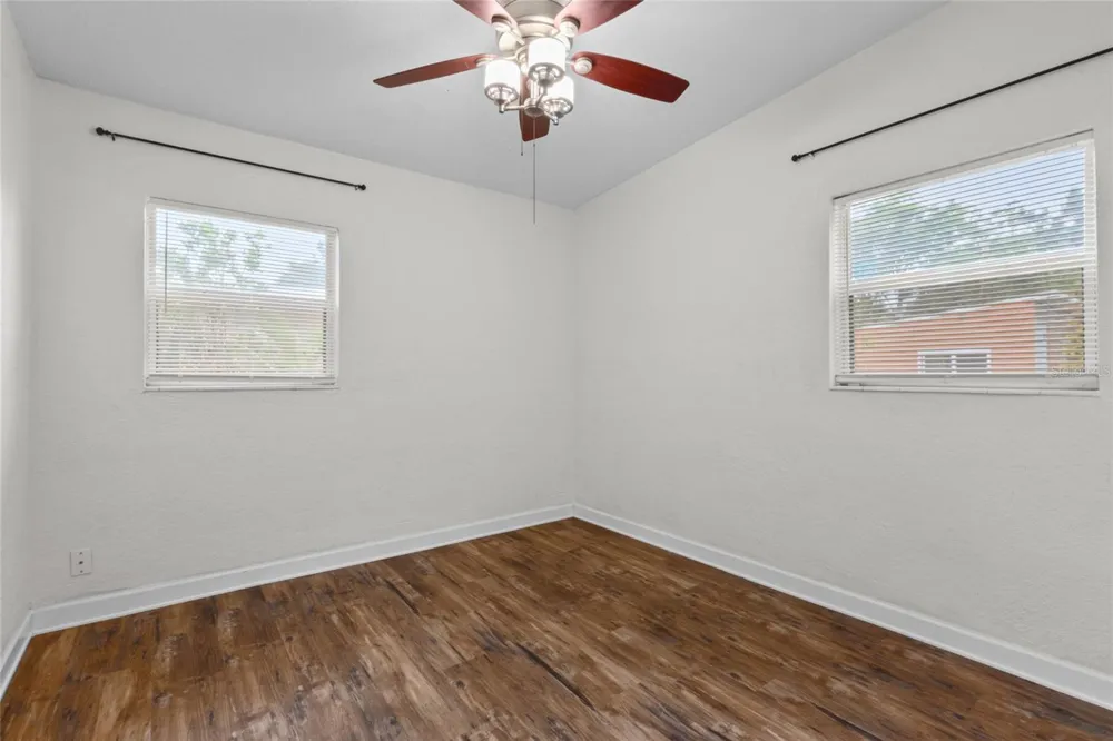 6711 DARTMOUTH AVENUE St Petersburg, FL 33710
