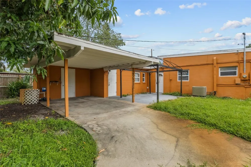 6711 DARTMOUTH AVENUE St Petersburg, FL 33710