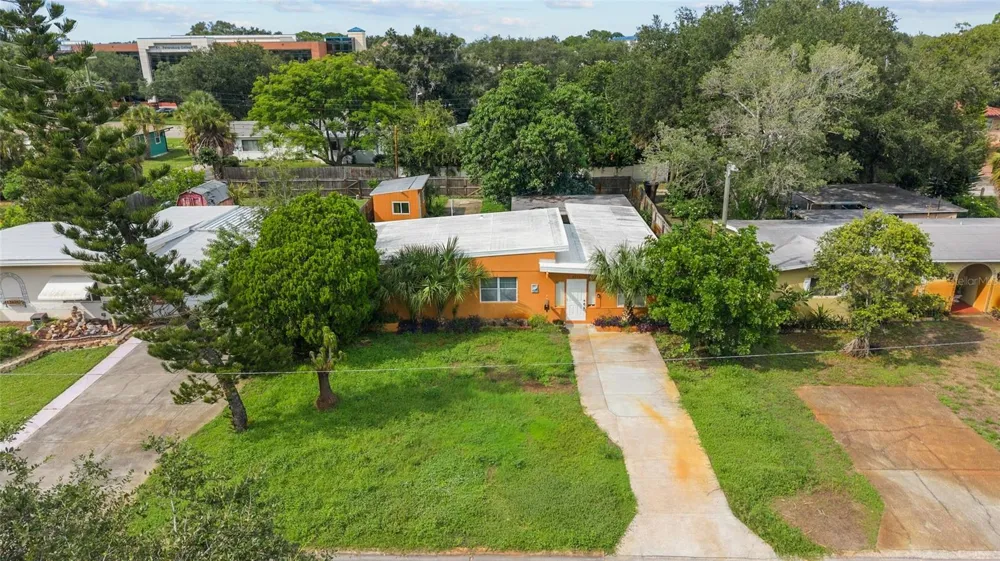 6711 DARTMOUTH AVENUE St Petersburg, FL 33710