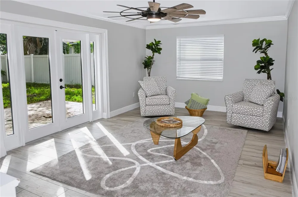 2596 COLUMBUS WAY S St Petersburg, FL 33712