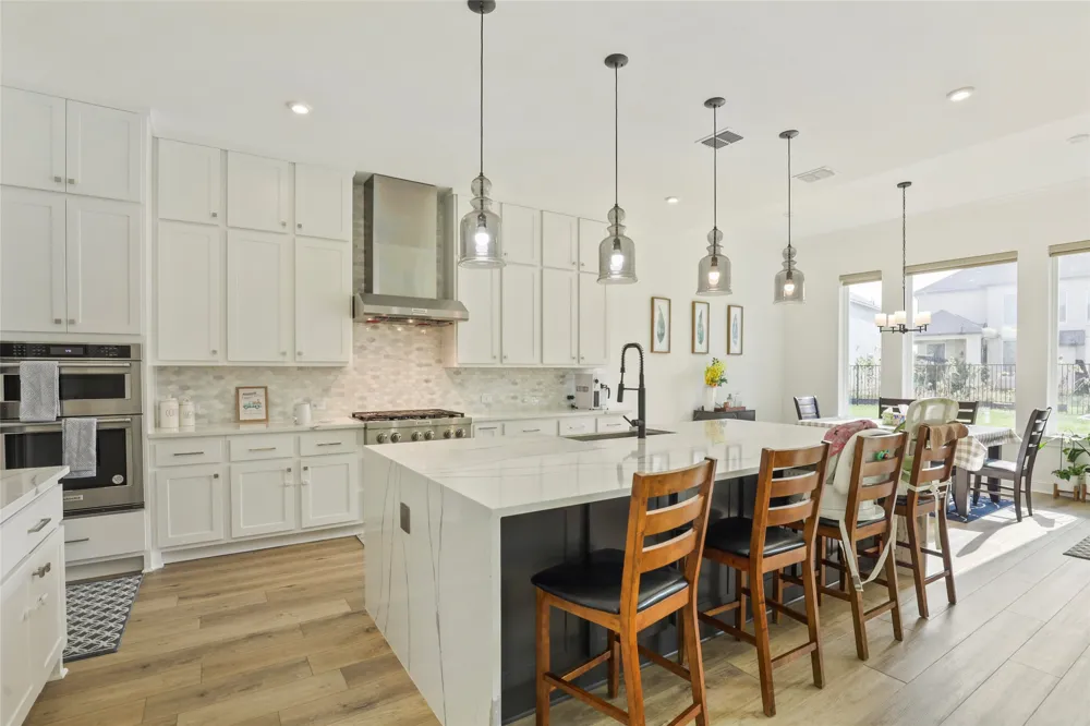 933 Trevi Fontana Drive Leander, TX 78641