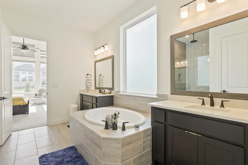 933 Trevi Fontana Drive Leander, TX 78641