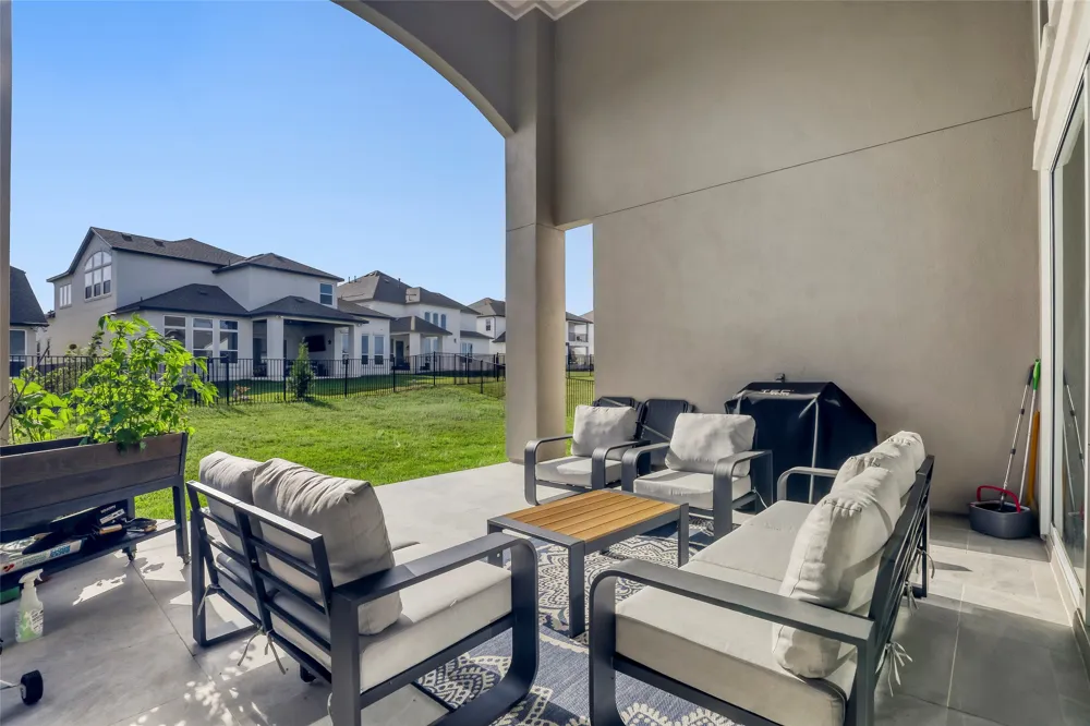 933 Trevi Fontana Drive Leander, TX 78641