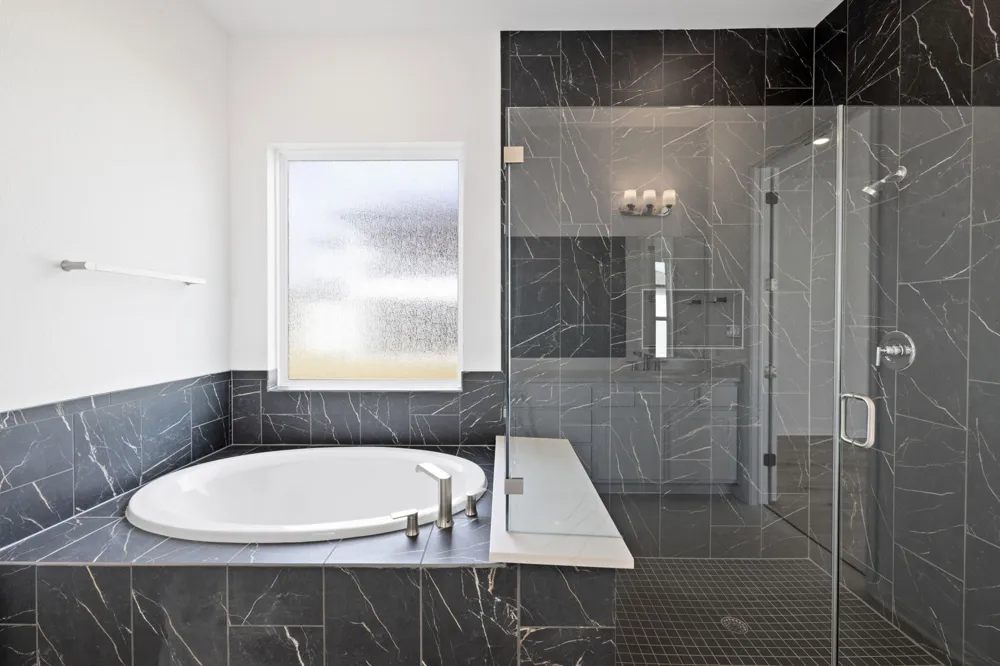 2112 Vittoria View Leander, TX 78641