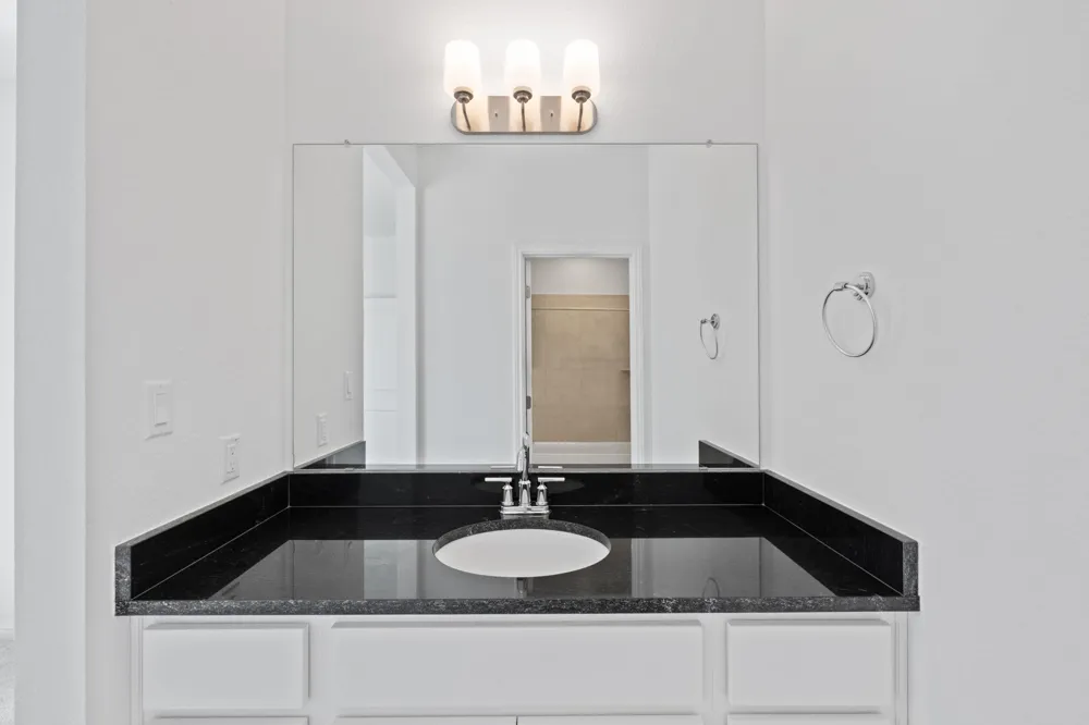 2112 Vittoria View Leander, TX 78641