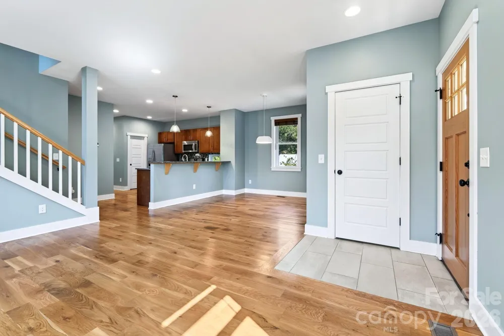 32 Florida Avenue Asheville, NC 28806