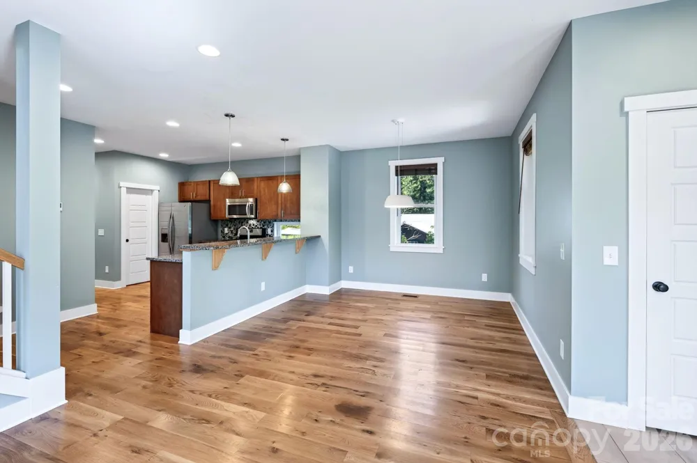 32 Florida Avenue Asheville, NC 28806