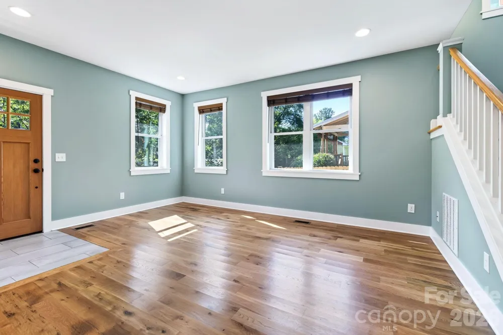 32 Florida Avenue Asheville, NC 28806