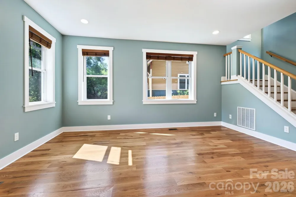 32 Florida Avenue Asheville, NC 28806