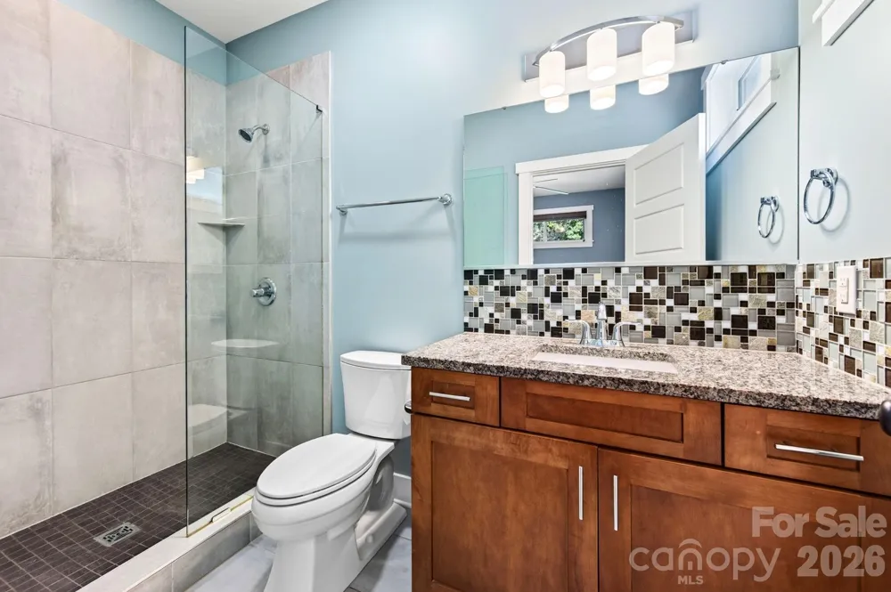 32 Florida Avenue Asheville, NC 28806