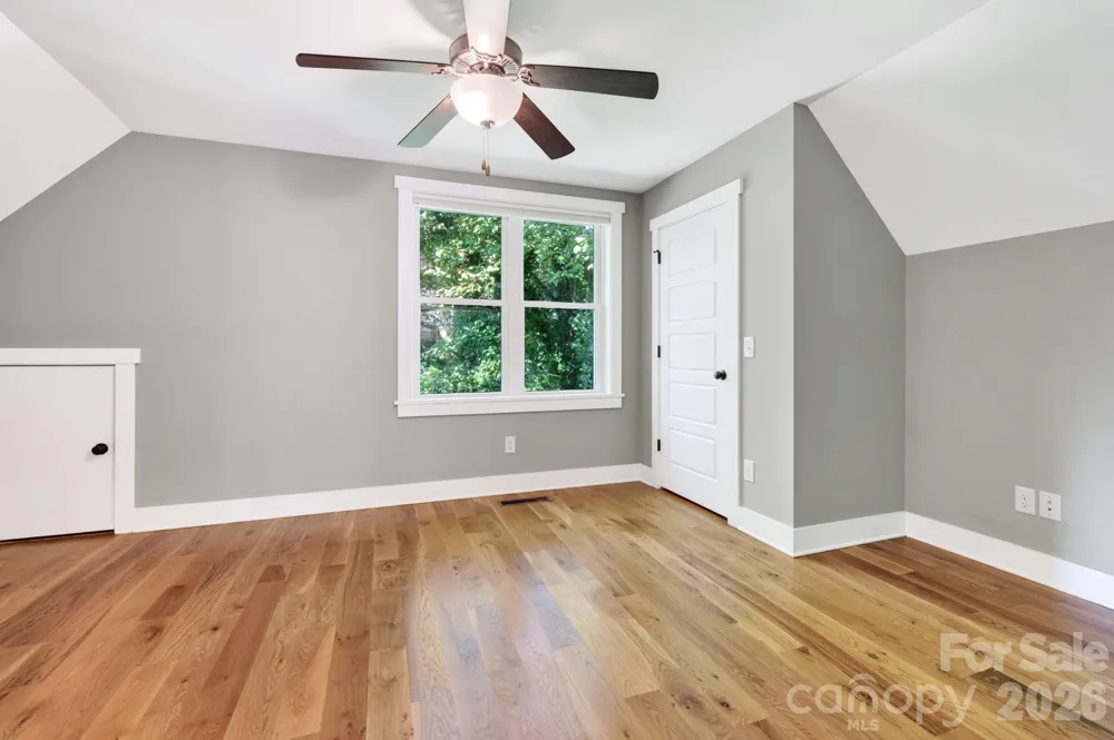 32 Florida Avenue Asheville, NC 28806