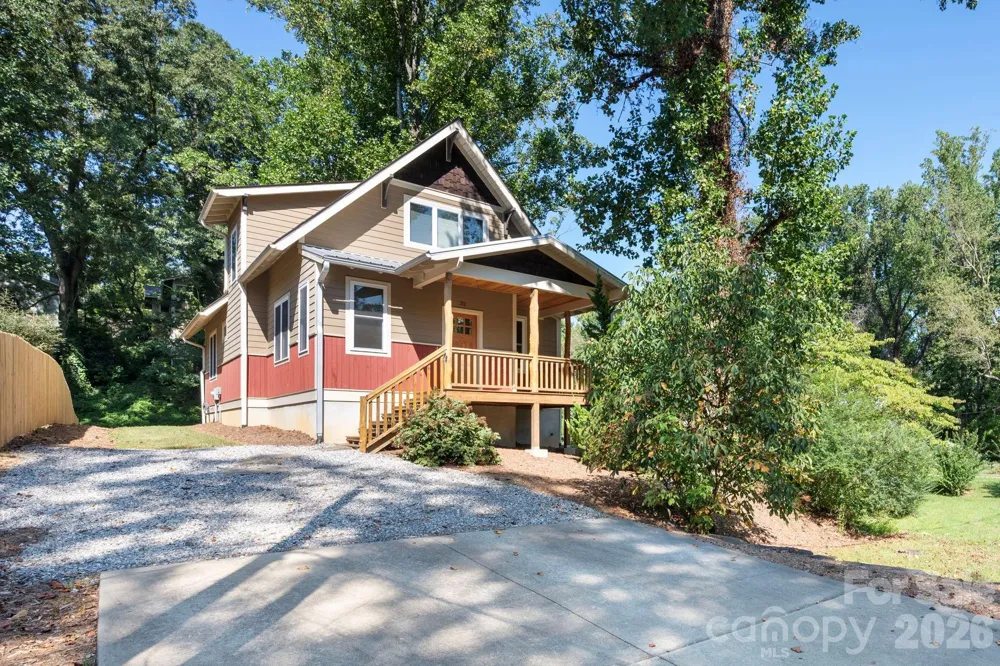 32 Florida Avenue Asheville, NC 28806