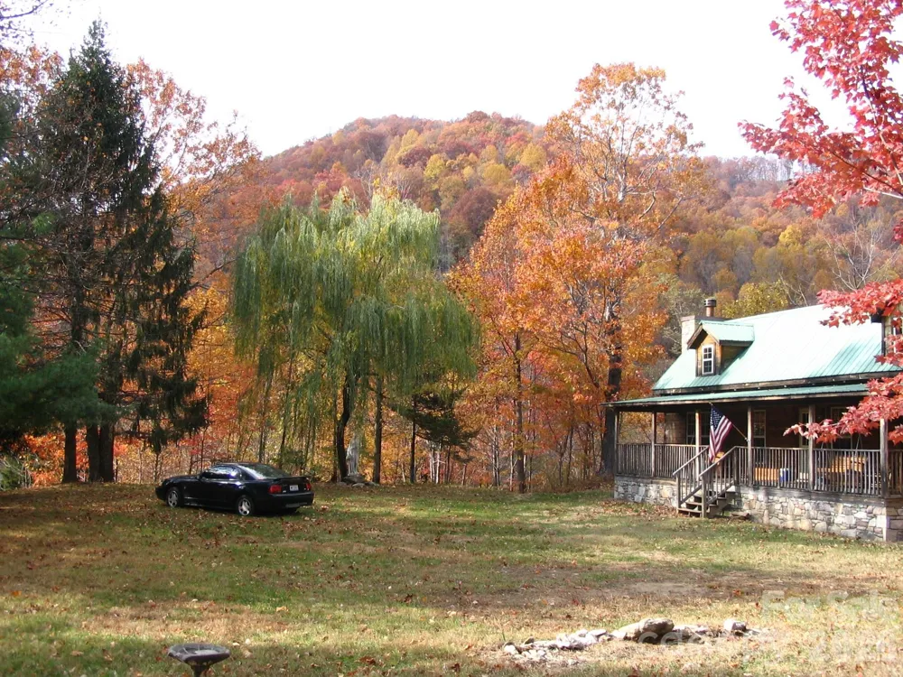 10 Camp Elliott Road Black Mountain, NC 28711