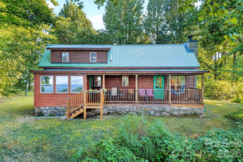 10 Camp Elliott Road Black Mountain, NC 28711