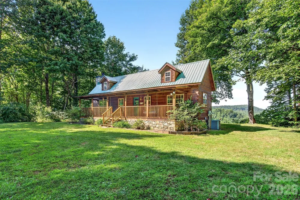 10 Camp Elliott Road Black Mountain, NC 28711