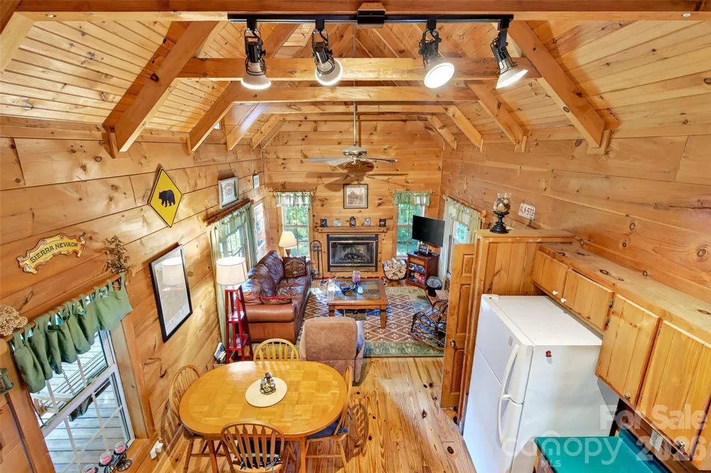 10 Camp Elliott Road Black Mountain, NC 28711