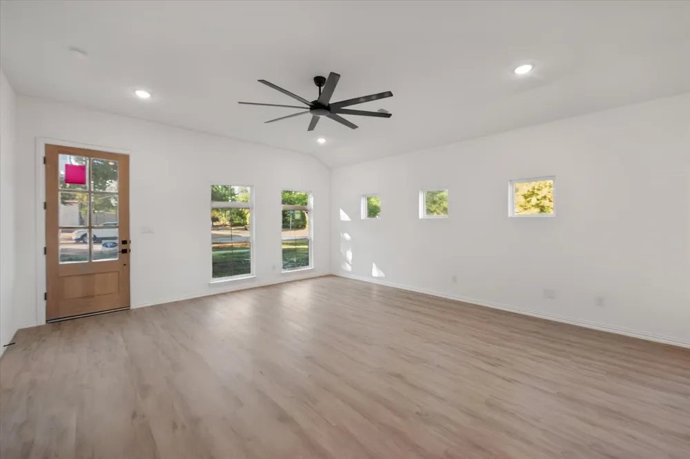 1100 E Collin Street Corsicana, TX 75110