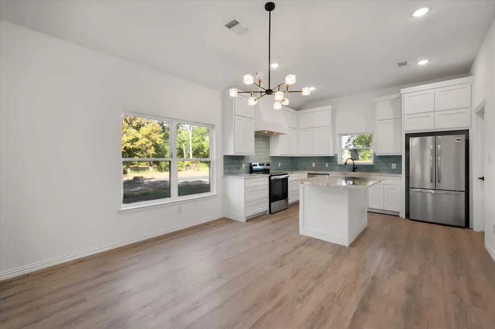1100 E Collin Street Corsicana, TX 75110